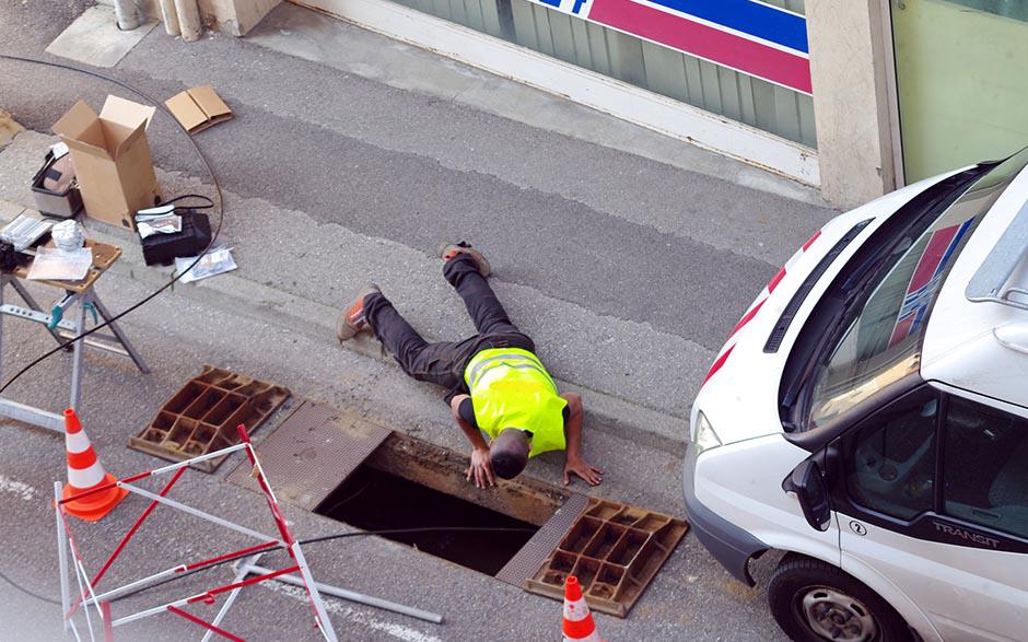 comment déboucher un wc bouché Paris 17