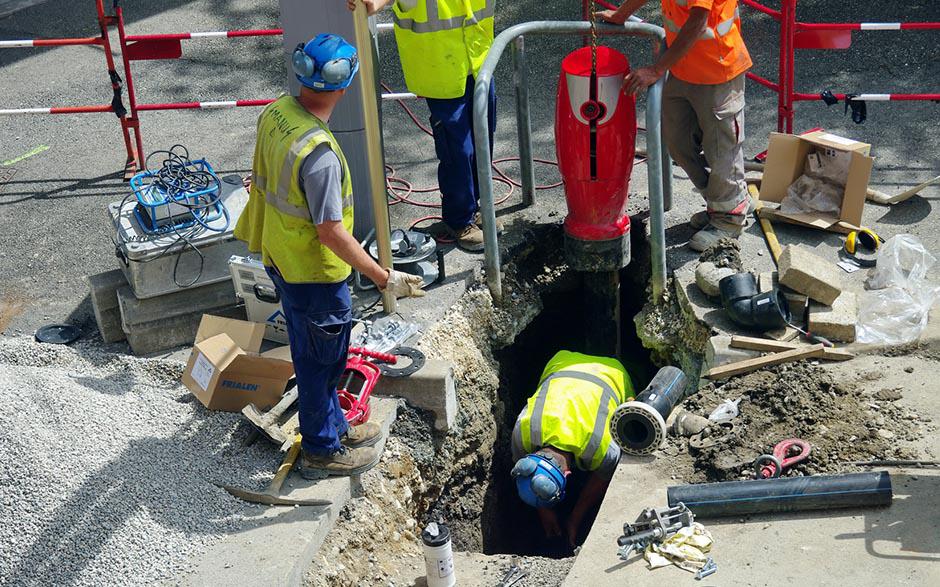comment déboucher un wc avec une bouteille Sevran